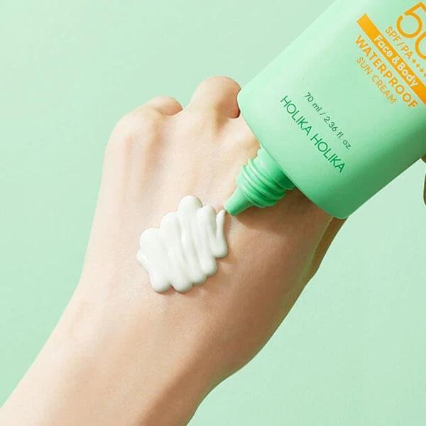 Aloe Waterproof Sun Cream - gambar 7